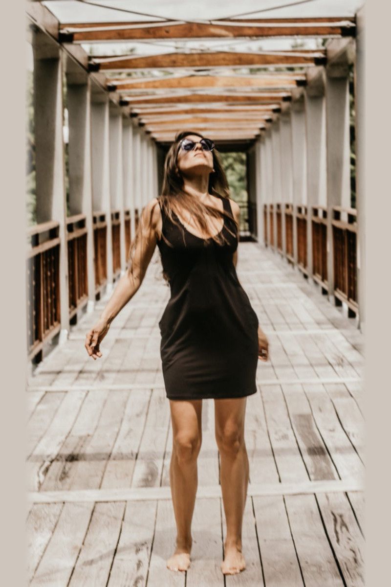 Черная туника из бамбука Лантана