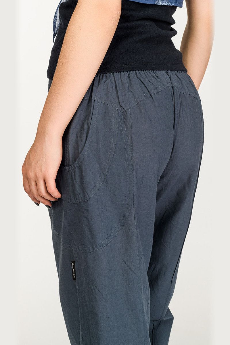 Прямые штаны Арабис