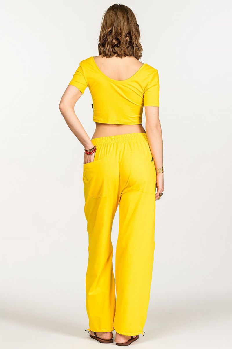 Желтый топик Менака