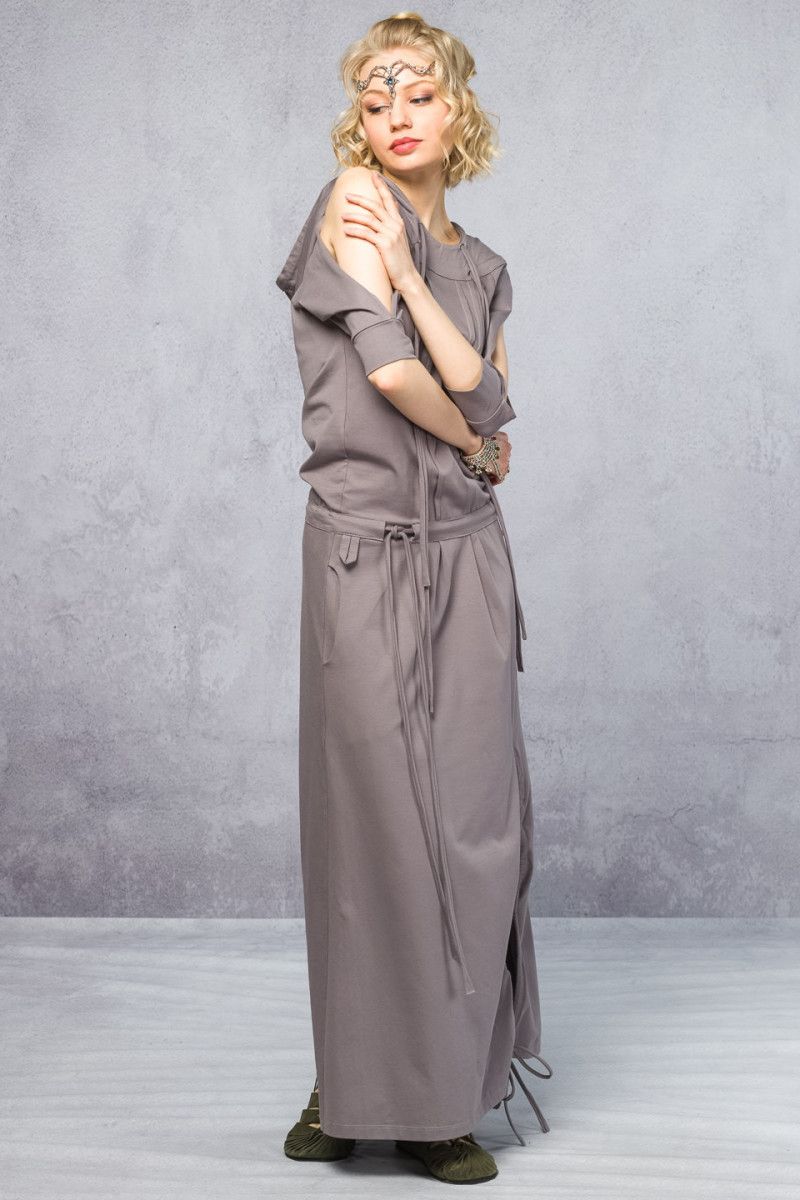 Серое платье Монтесума