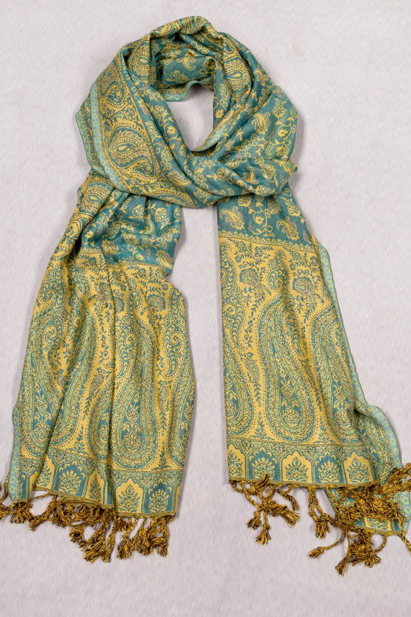 Весенний шарф Бхимтал