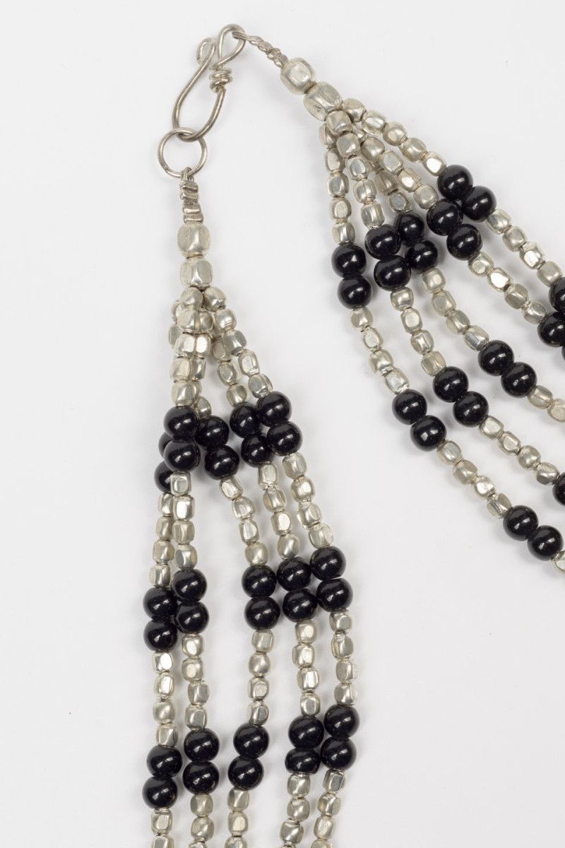 Этническое украшение на шею Бадринат