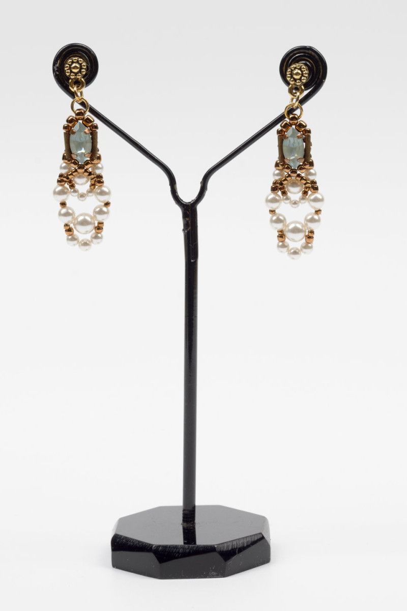 Серьги Шатарудрия