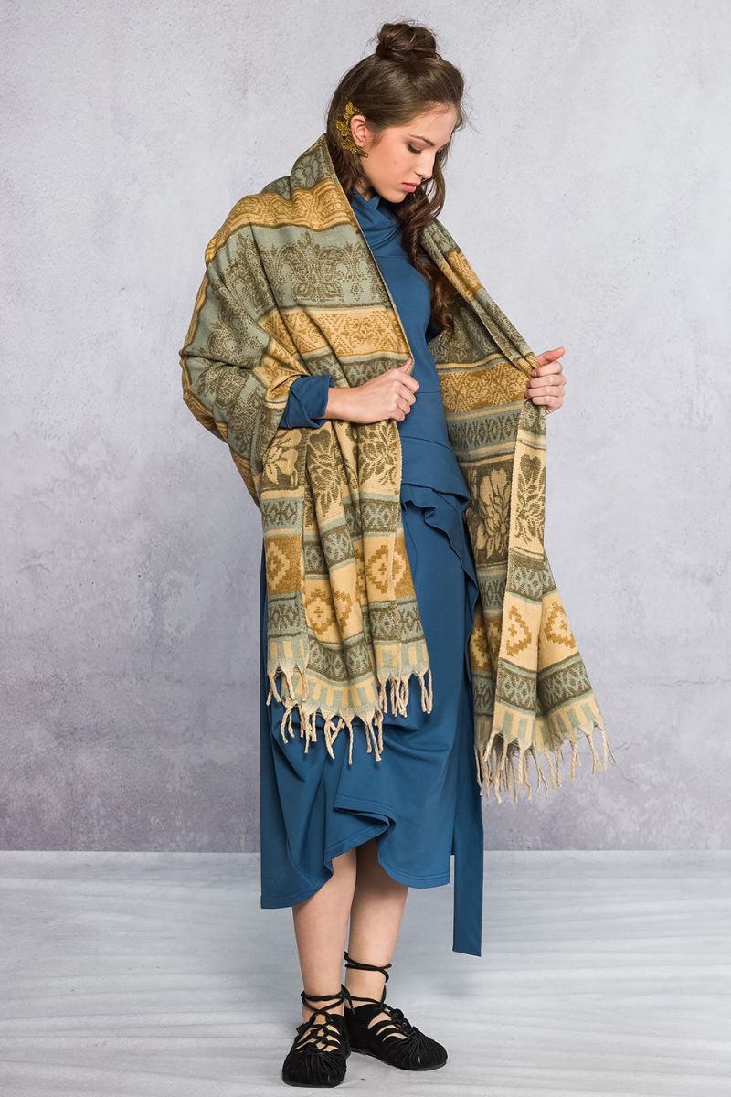 Плед Майавада