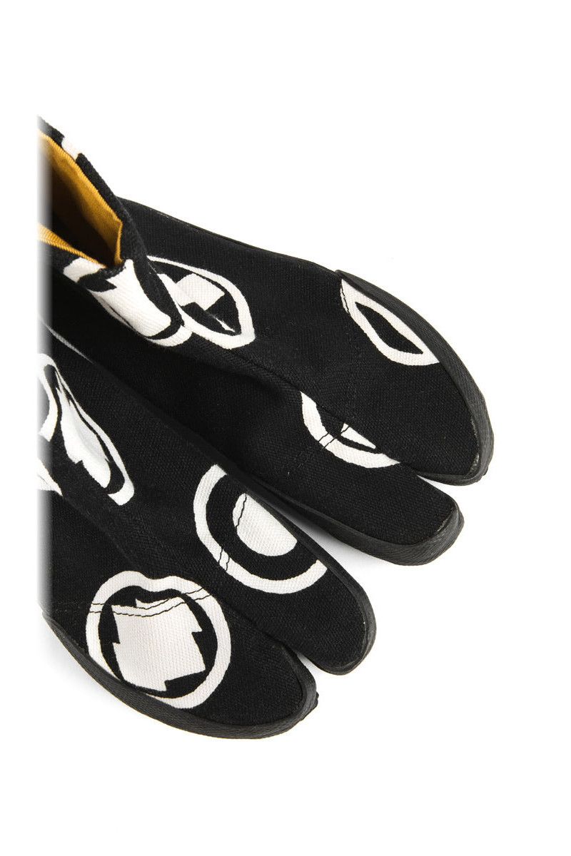 Японская обувь Дзика-Таби