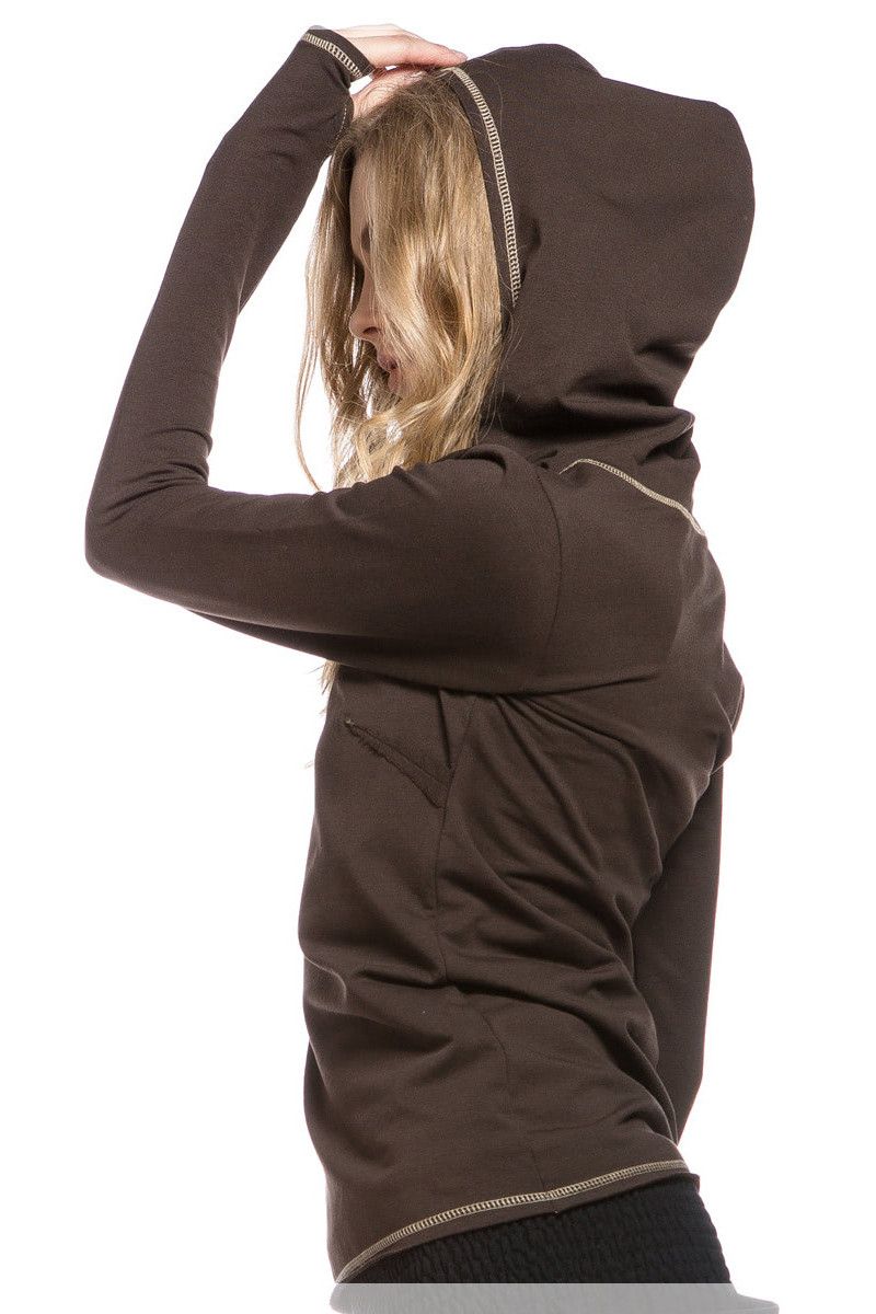 Коричневая кофта Пранаяма
