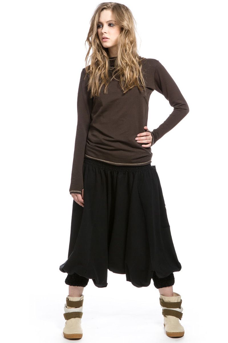 Коричневая кофта Пранаяма