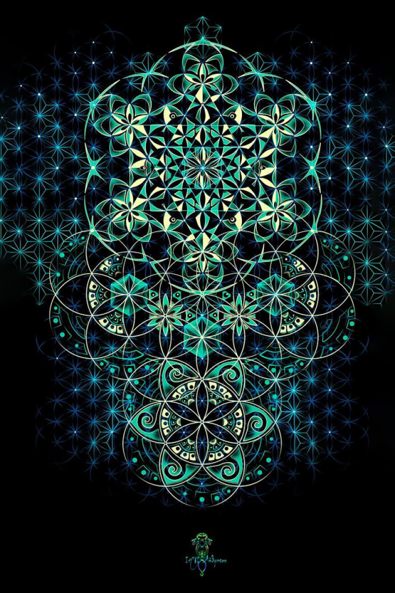 Женская авторская футболка «Sacred Geometry»