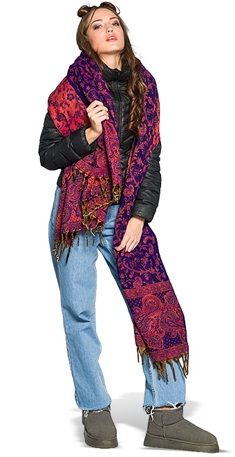 Теплые пледы и палантины из шерсти